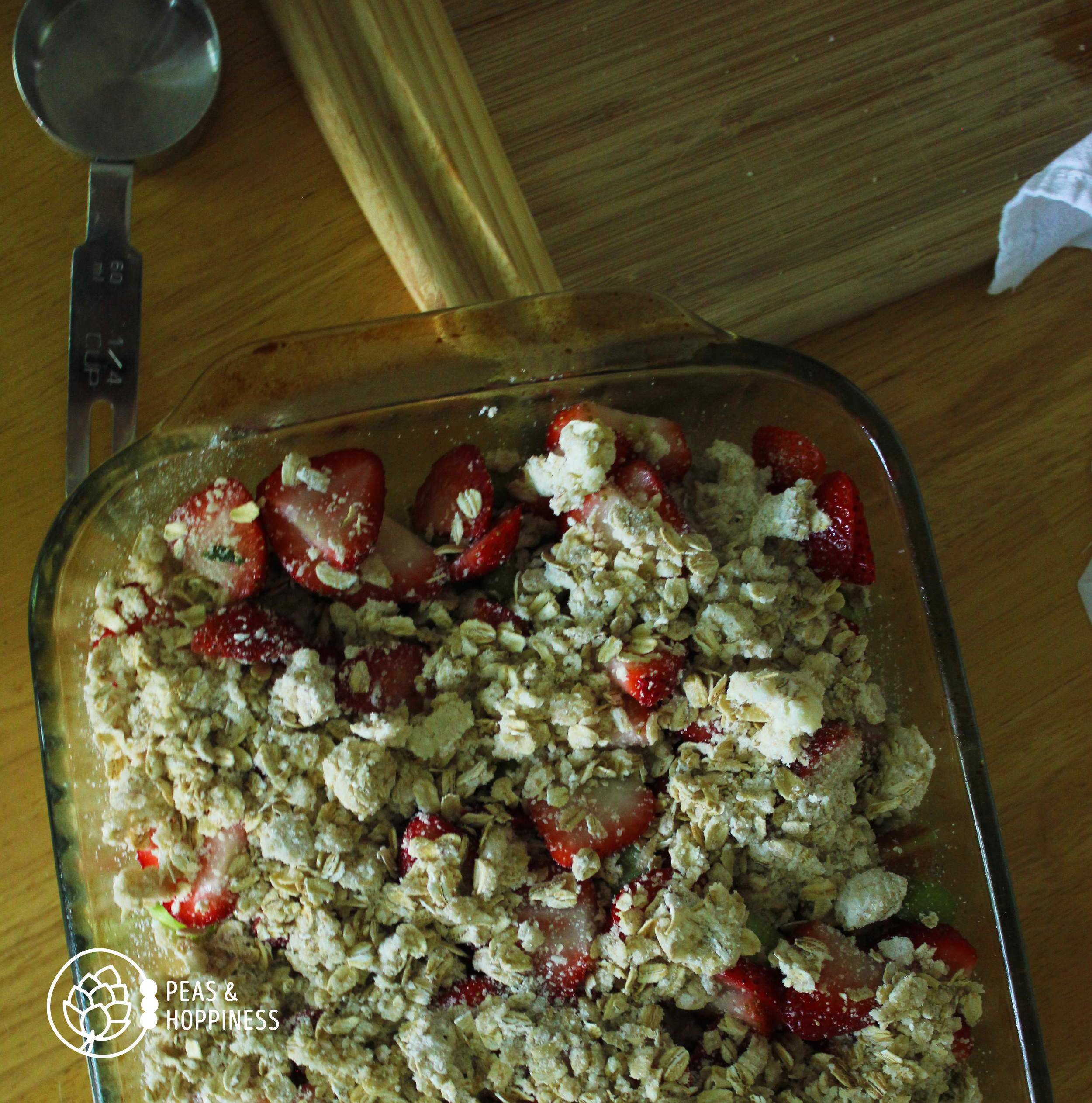 Strawberry Rhubarb Crisp from Peas and Hoppiness - www.peasandhoppiness.com