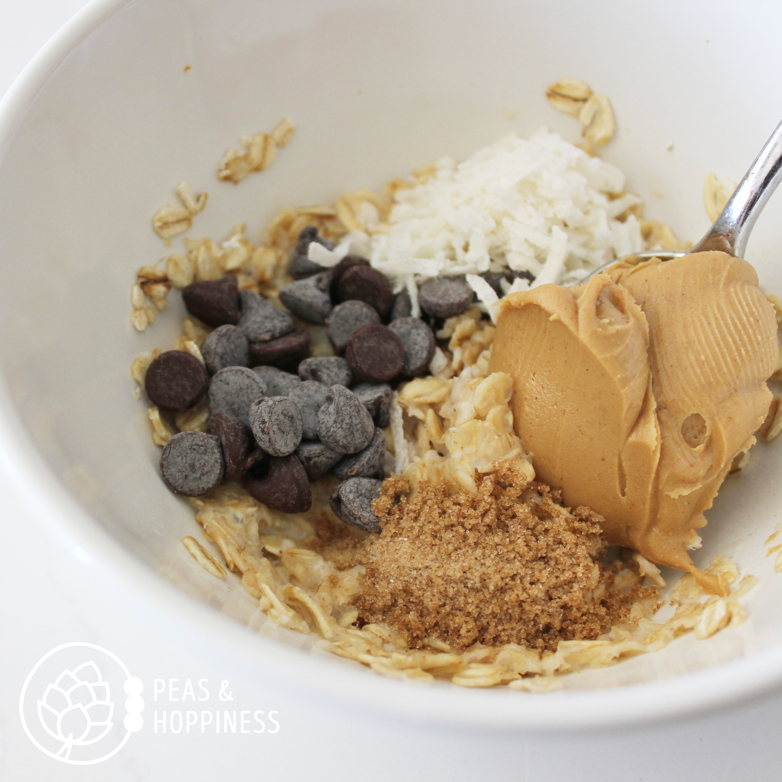 Chocolate Peanut Butter Oatmeal by Peas & Hoppiness - www.peasandhoppiness.com
