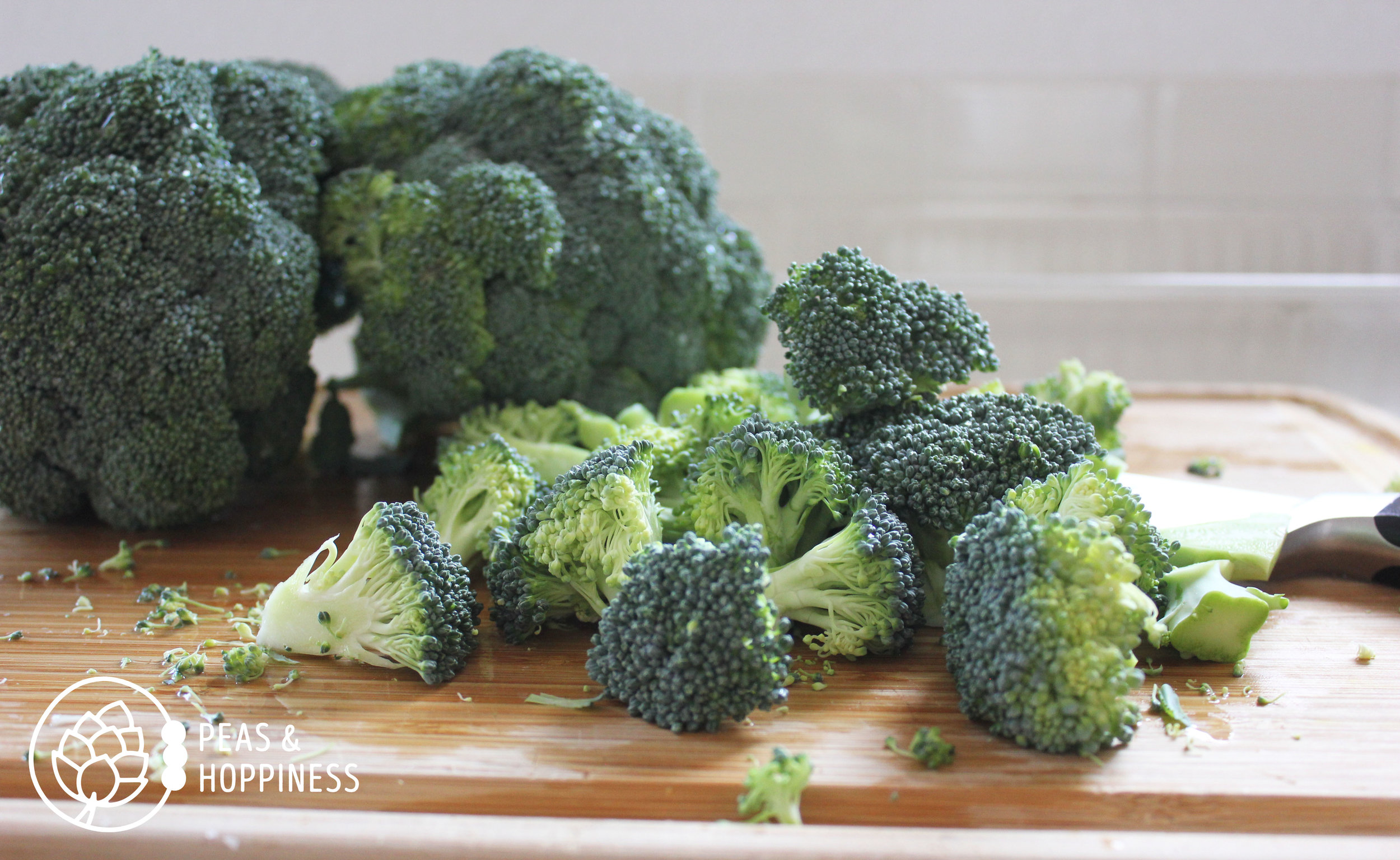 Tip #1 for practicing a keto diet: eat your non-starchy veggies! Try this recipe for Roasted Broccoli
